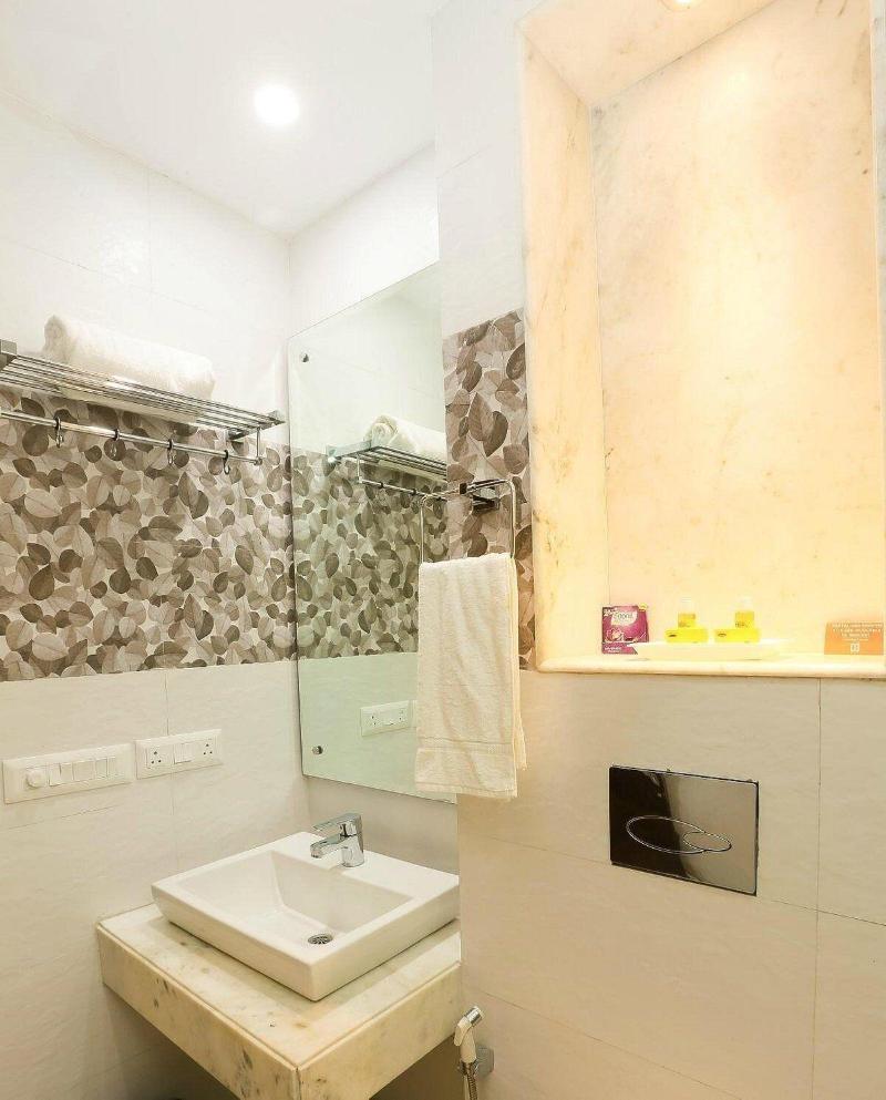 Alpina Hotels & Suites image