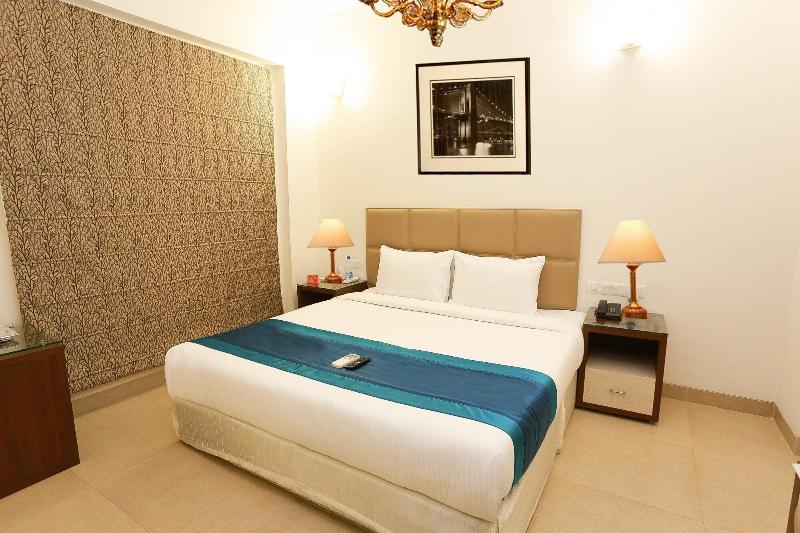 Alpina Hotels & Suites image