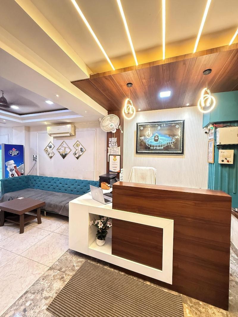 Hotel Raghuveera Palace