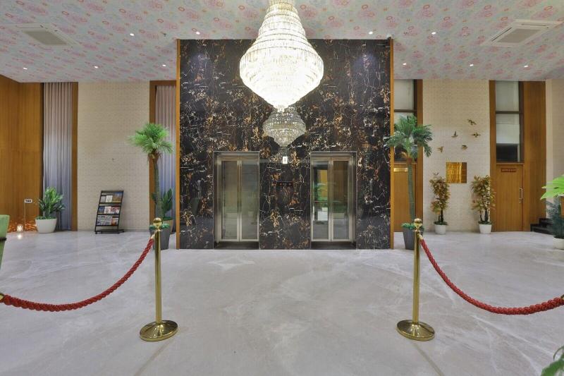 Hotel Empyrean image