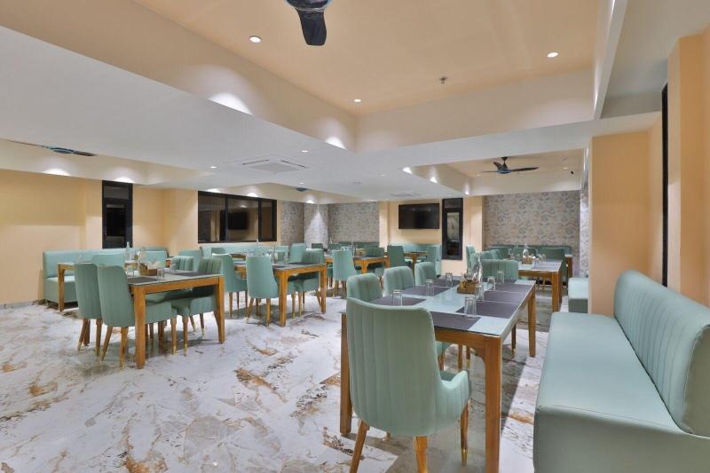 Hotel Empyrean image