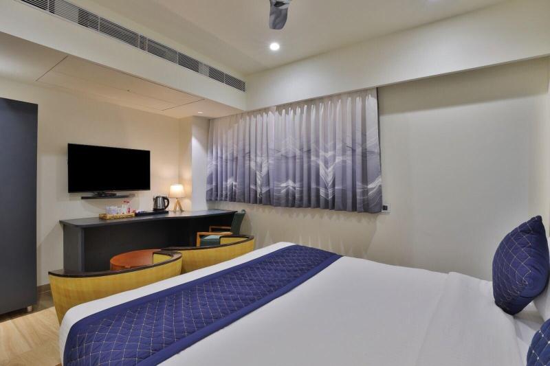 Hotel Empyrean image