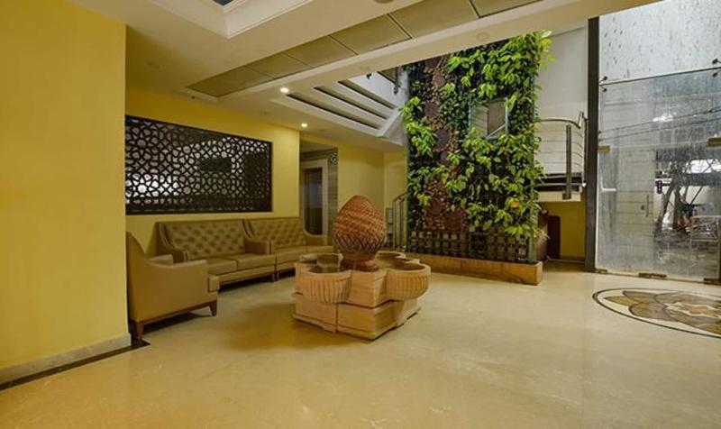 Fabhotel Emerald Resort image