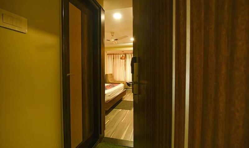 Fabhotel Emerald Resort image