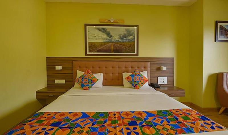 Fabhotel Emerald Resort image