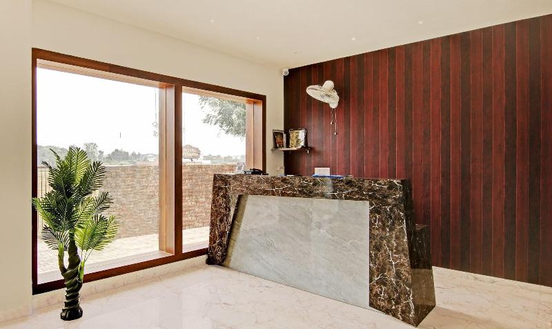 Itsy Hotels Vedansh image