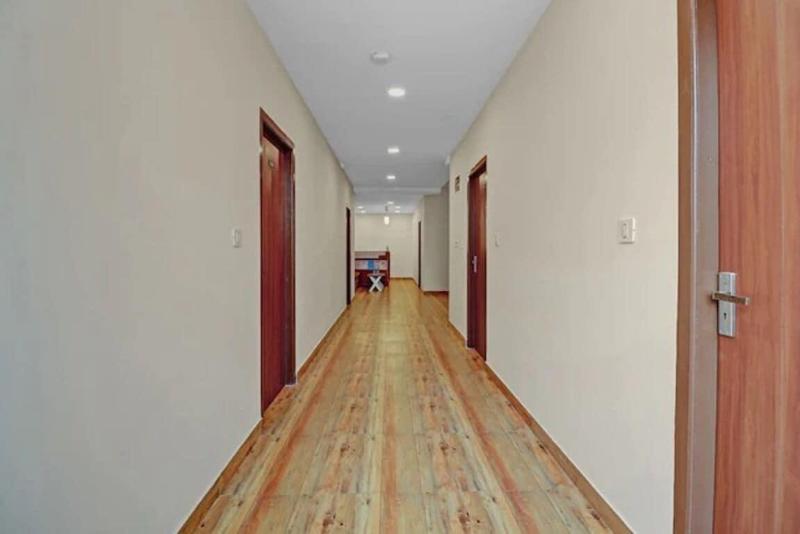 Iroomz Sri Udupi Park Suites Pmc image