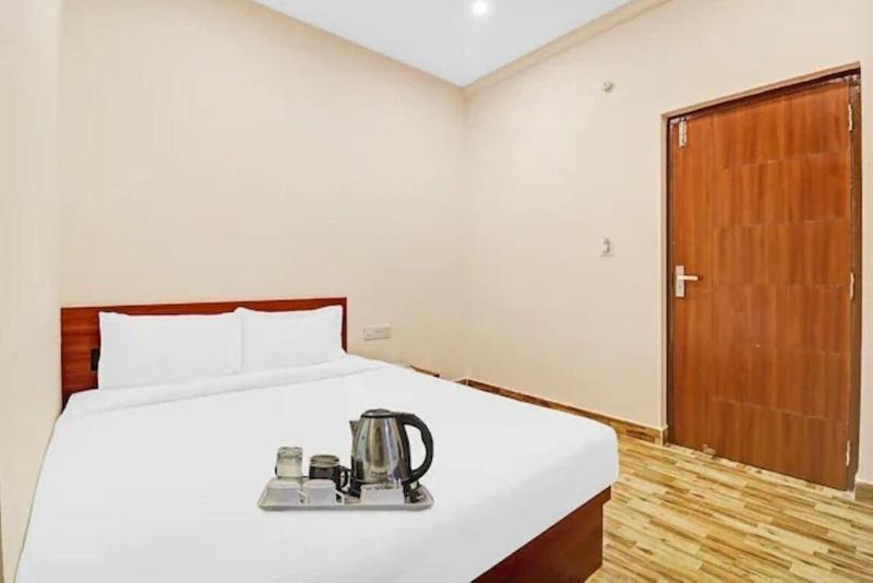 Iroomz Sri Udupi Park Suites Pmc image