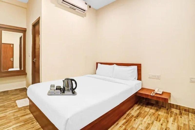 Iroomz Sri Udupi Park Suites Pmc image