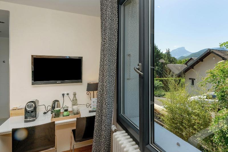 La Porte Des Alpes image