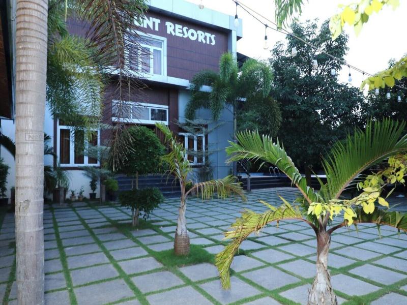 Green Mount Resorts image