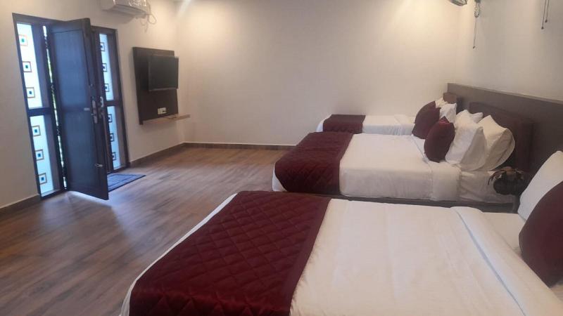 Green Mount Resorts image