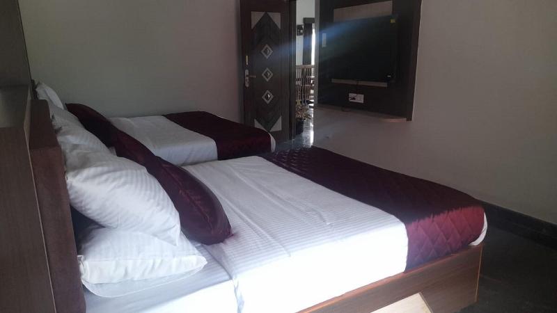 Green Mount Resorts image