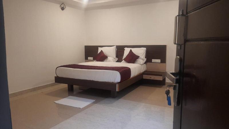 Green Mount Resorts image