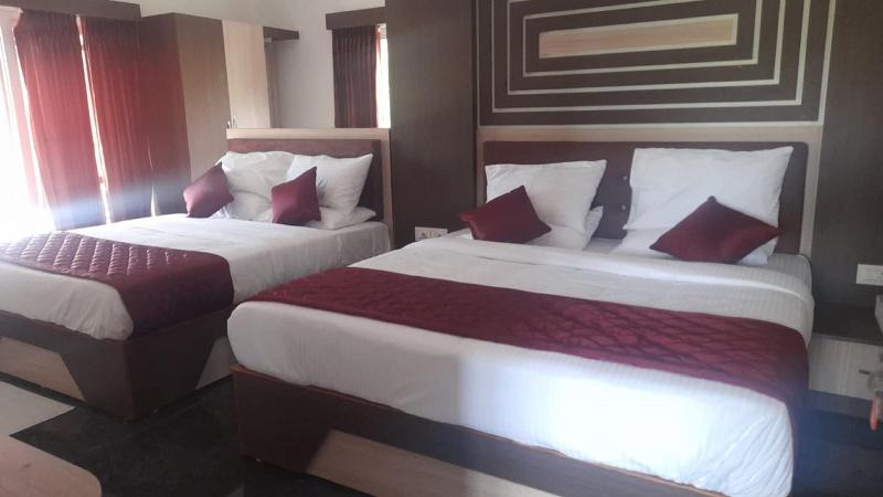 Green Mount Resorts image