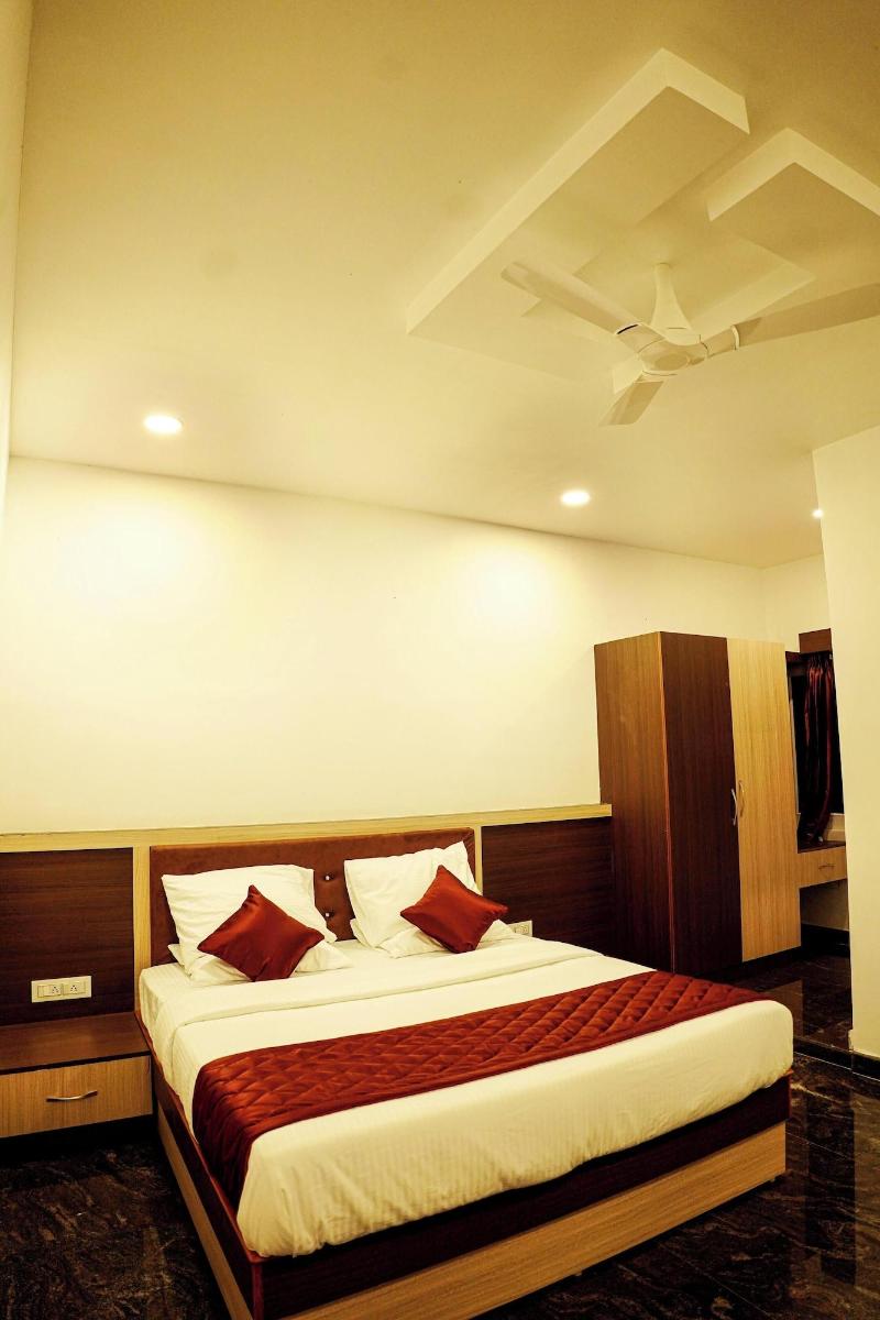 Green Mount Resorts image