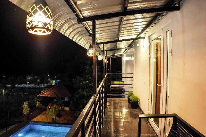 Green Mount Resorts image