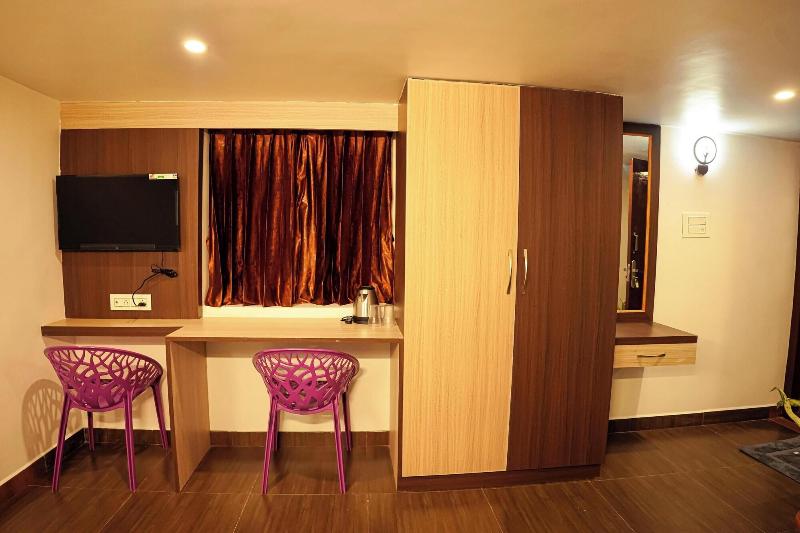 Green Mount Resorts image