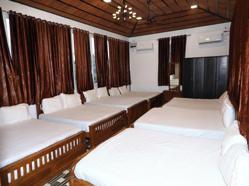 Green Mount Resorts image