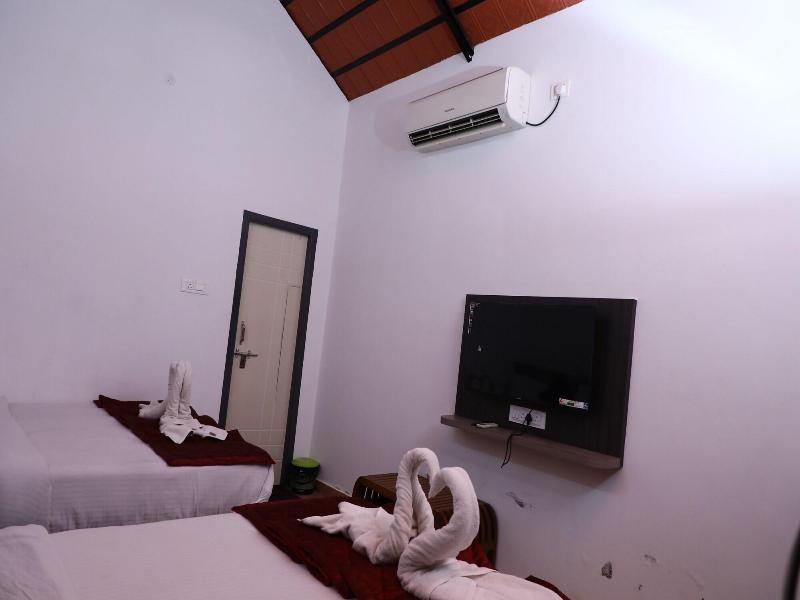 Green Mount Resorts image