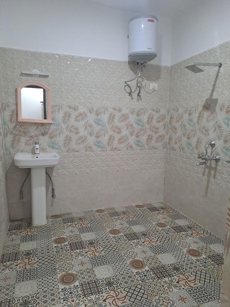 Hotel East Inn image