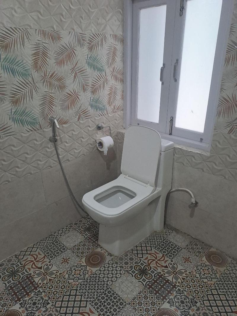Hotel East Inn image