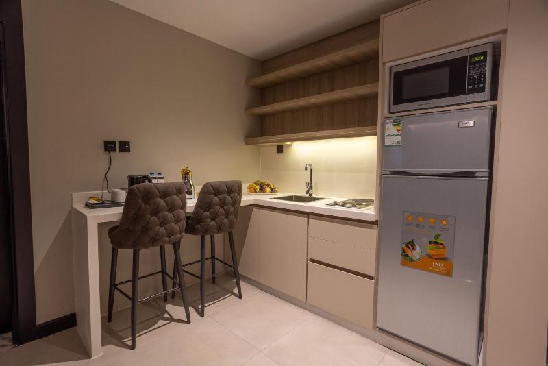 Skyline Hotel & Suites image