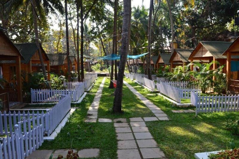Kings Villa Resort image