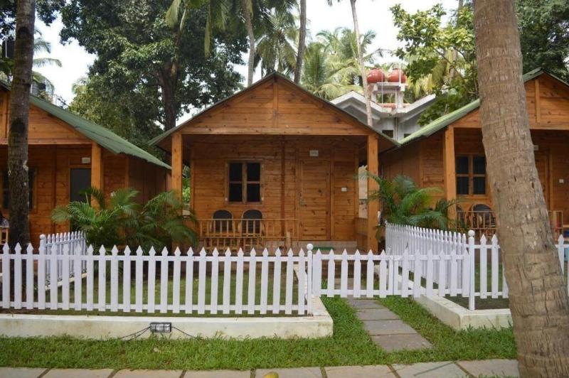 Kings Villa Resort image