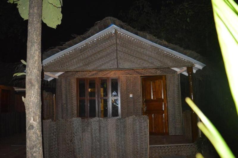 Kings Villa Resort image