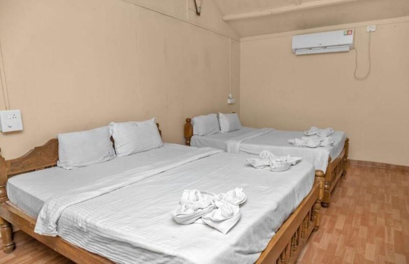 Kings Villa Resort image