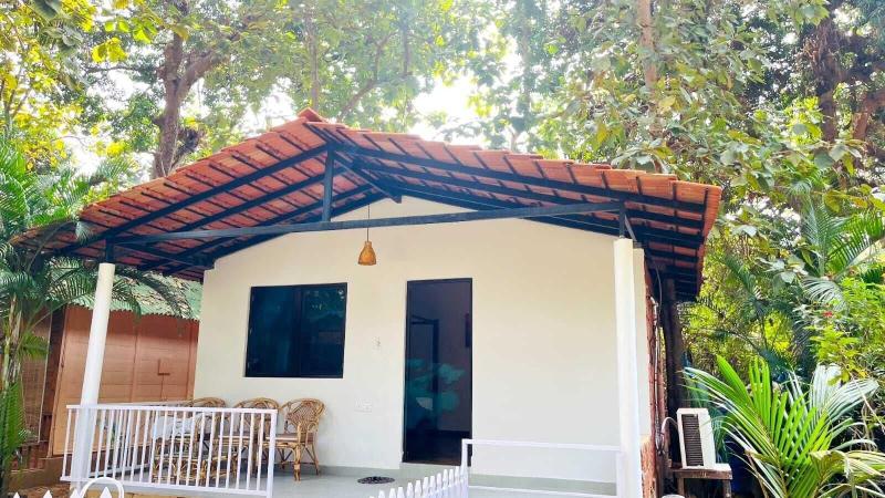 Kings Villa Resort image