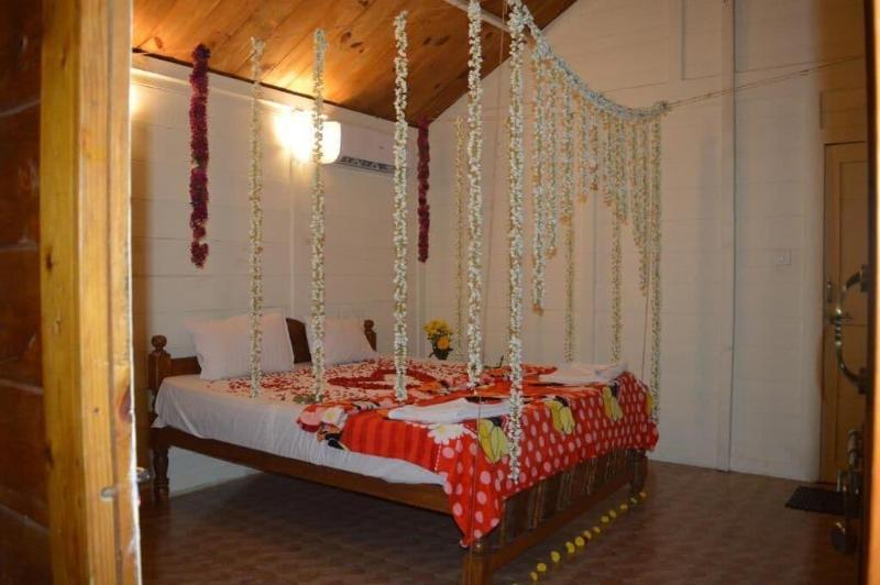 Kings Villa Resort image