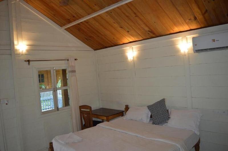 Kings Villa Resort image