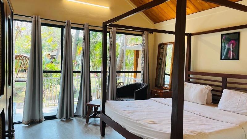 Kings Villa Resort image