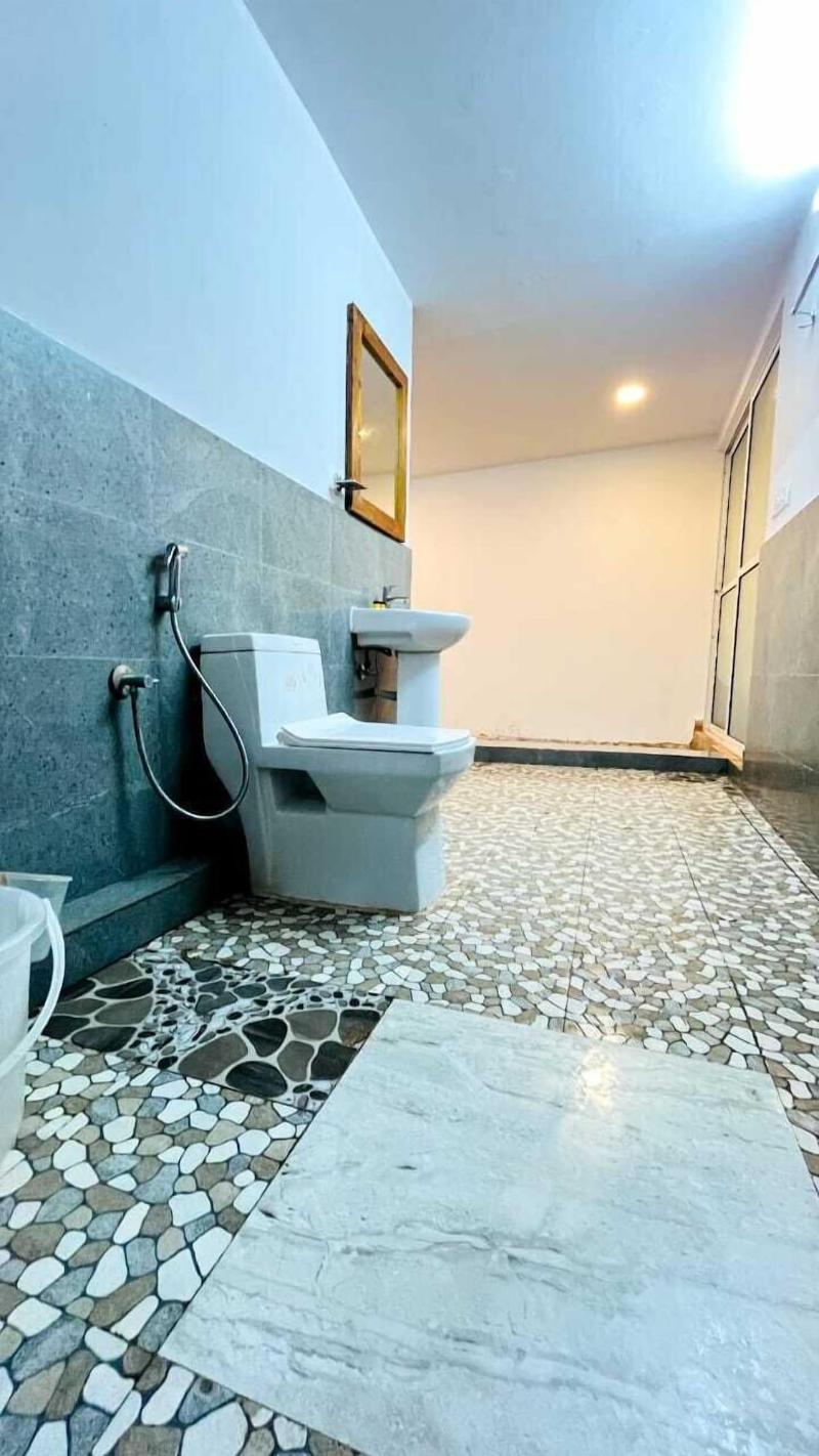 Kings Villa Resort image