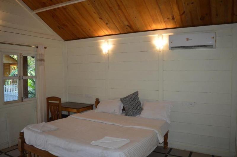 Kings Villa Resort image
