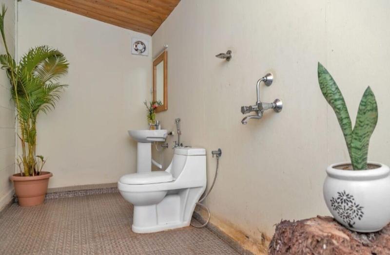 Kings Villa Resort image