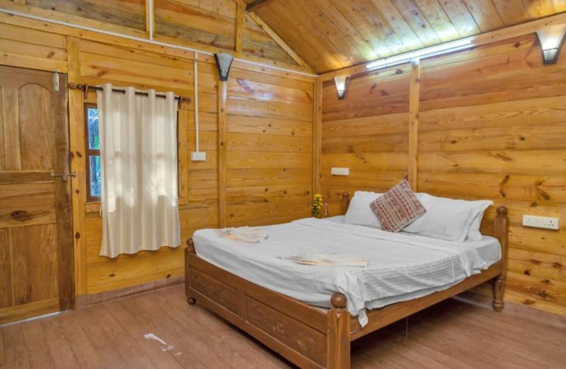 Kings Villa Resort image