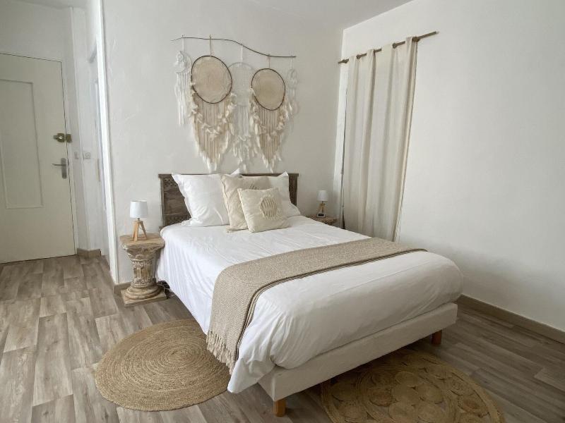 Nuit Et Spa En Brenne image