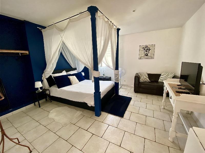 Nuit Et Spa En Brenne image
