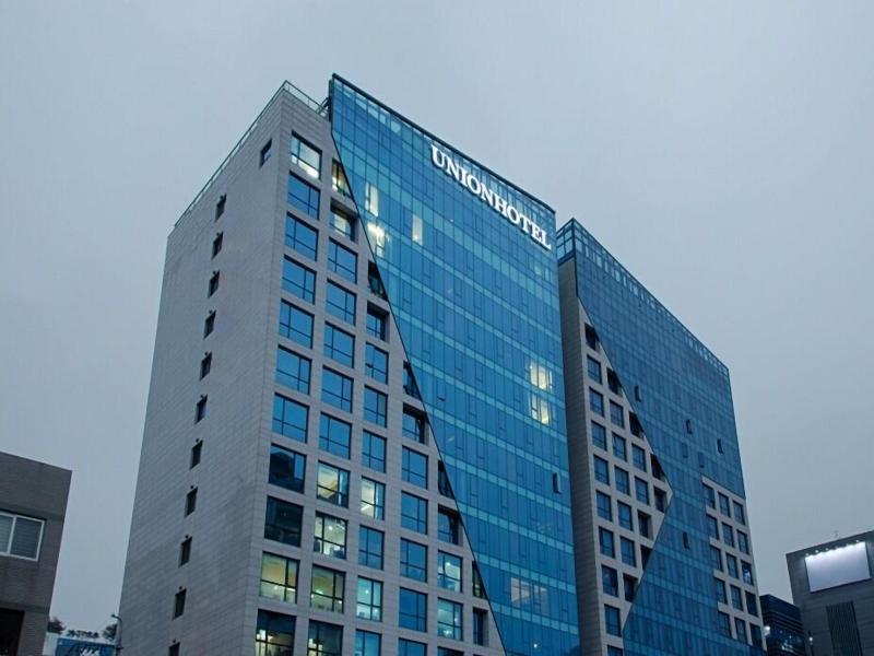 Union Hotel image