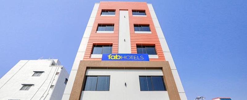 Fabhotel Royal Stay image
