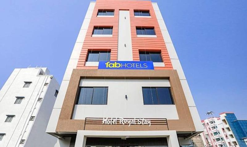 Fabhotel Royal Stay image