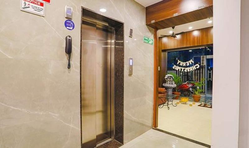 Fabhotel Royal Stay image