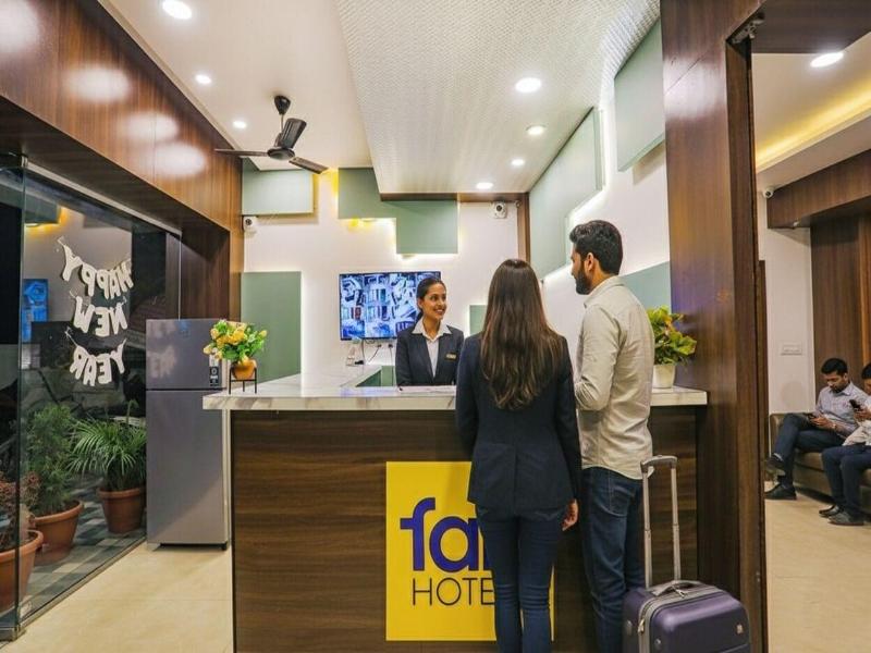 Fabhotel Royal Stay image
