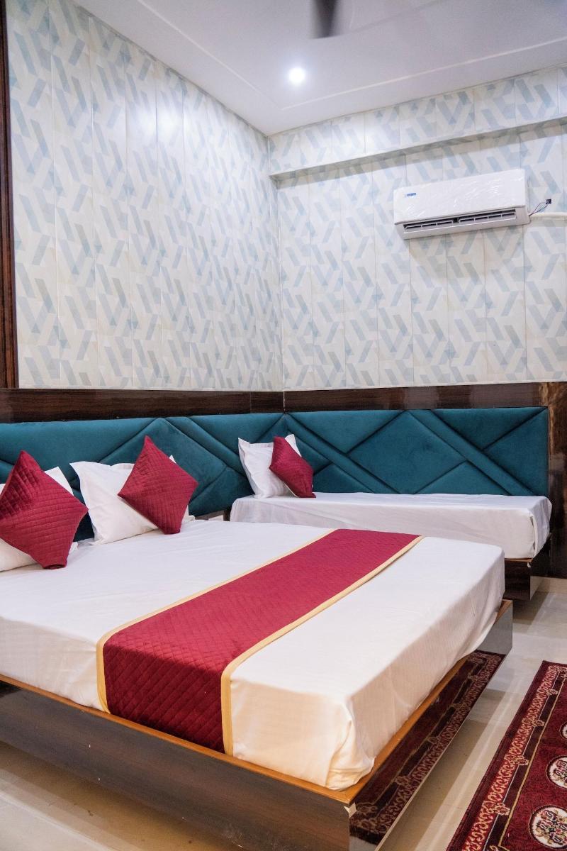 Sr Guest House image