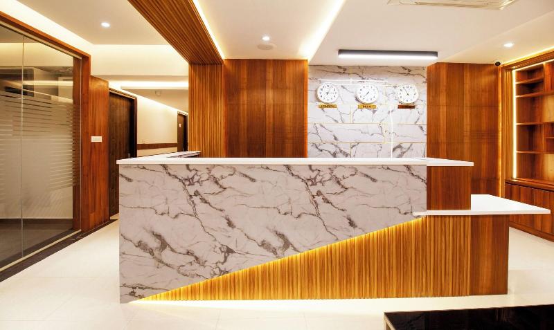 Itsy Hotels Silver Keys image