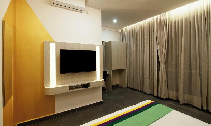 Itsy Hotels Silver Keys image
