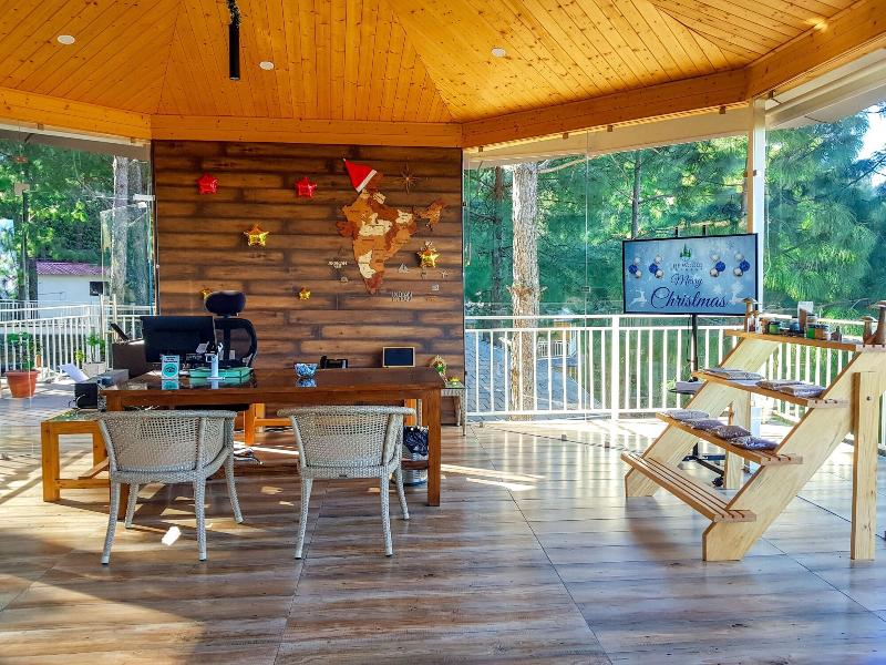 The Woods Retreat